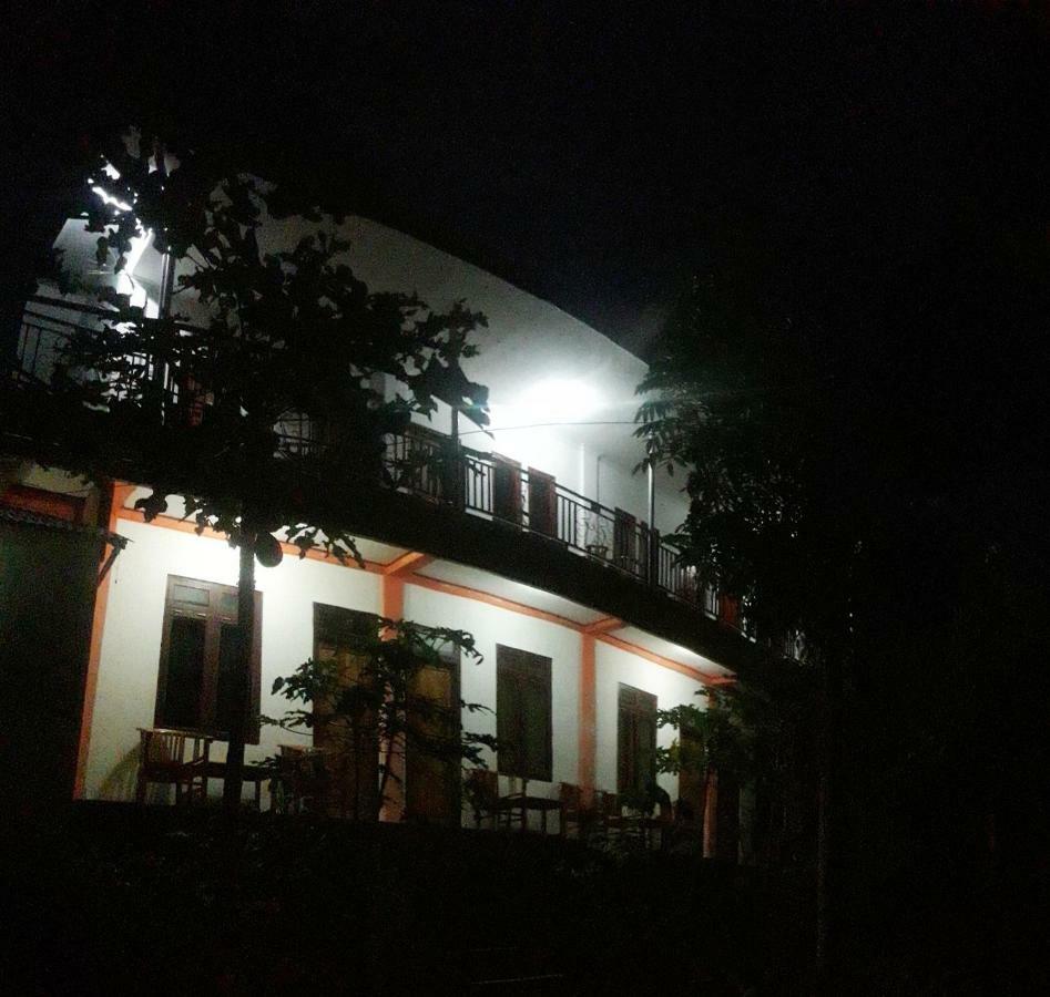 The Teuz B&B Labuan Bajo Exteriér fotografie